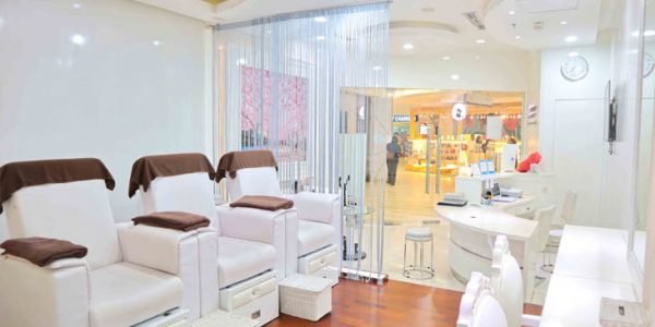 Desain interior klinik kecantikan TBL Medan